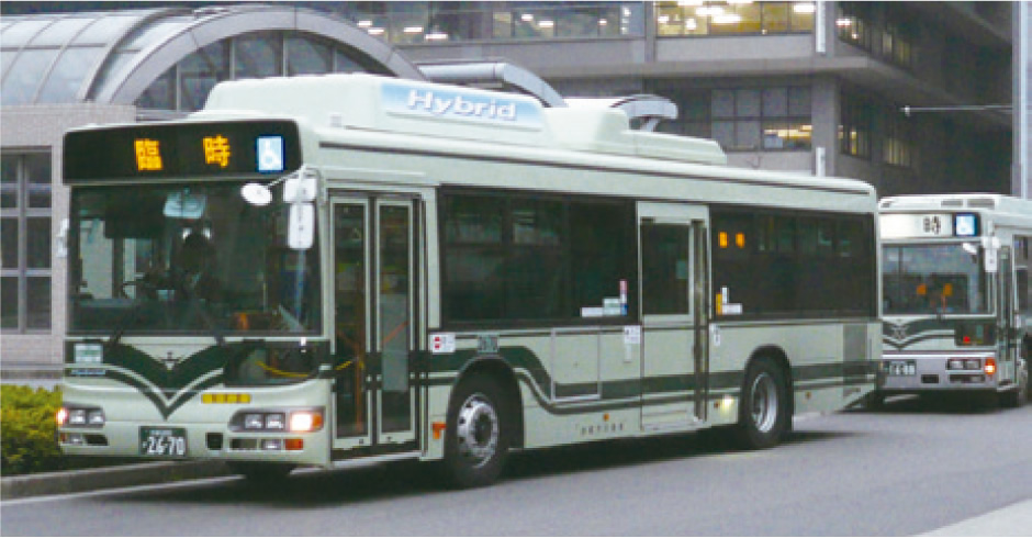 “Ticket sales for the temporary city buses traveling directly
to the starting area from JR Kyoto Station